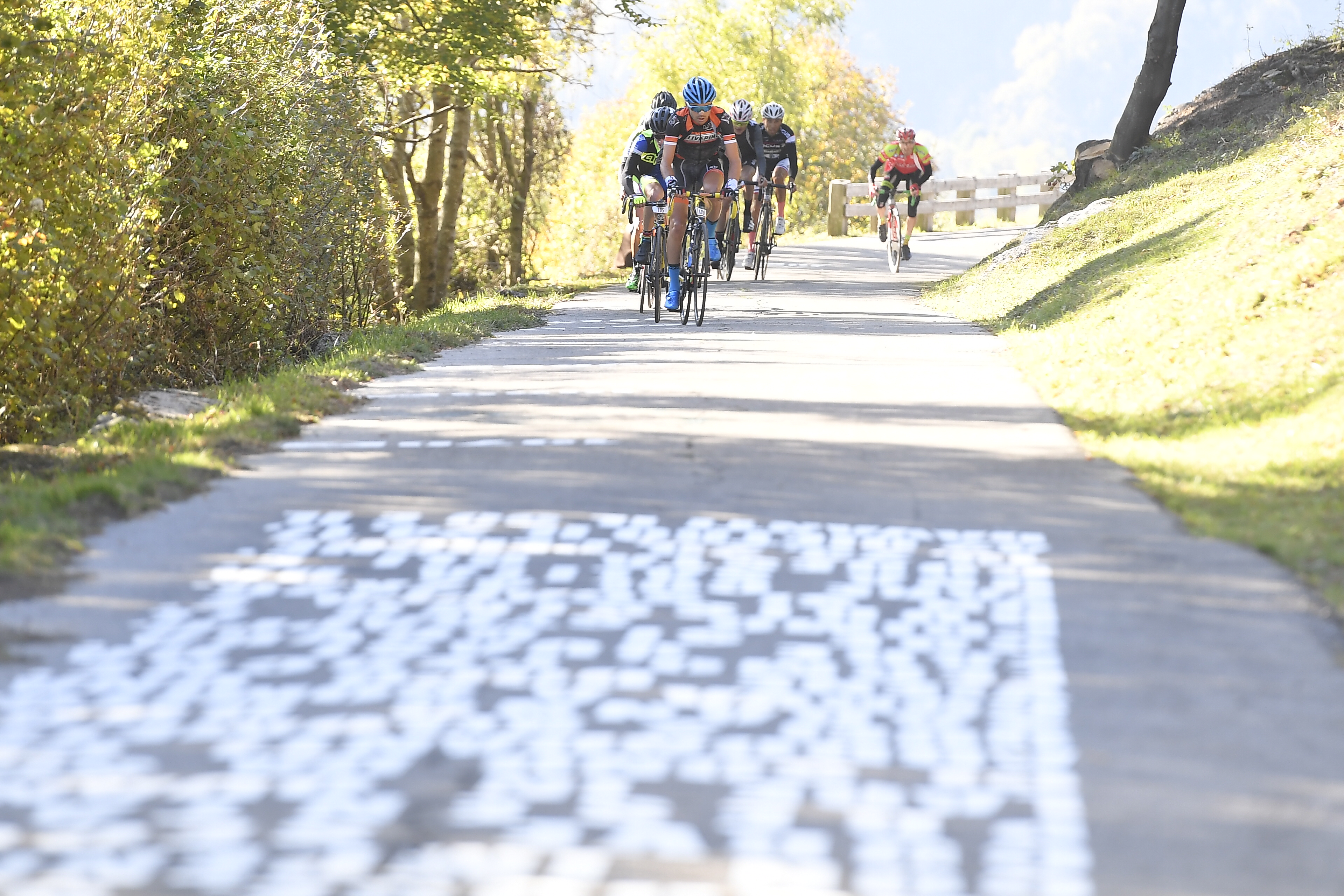 The Muro di Sormano: two kilometers for bike heroes