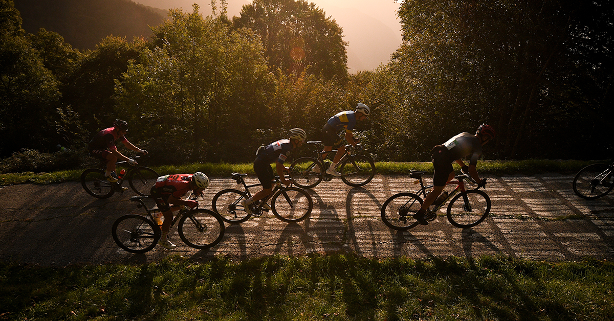 Over 2200 amateur cyclists on the iconic roads of the Gran Fondo Il Lombardia